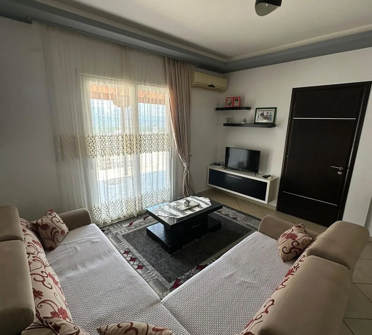 Apartments Berti Sarandë