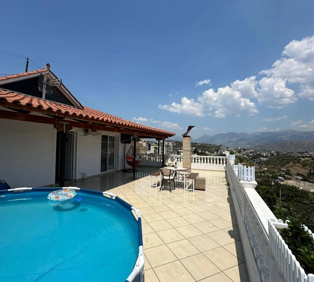 Apartments Berti Sarandë 0*,